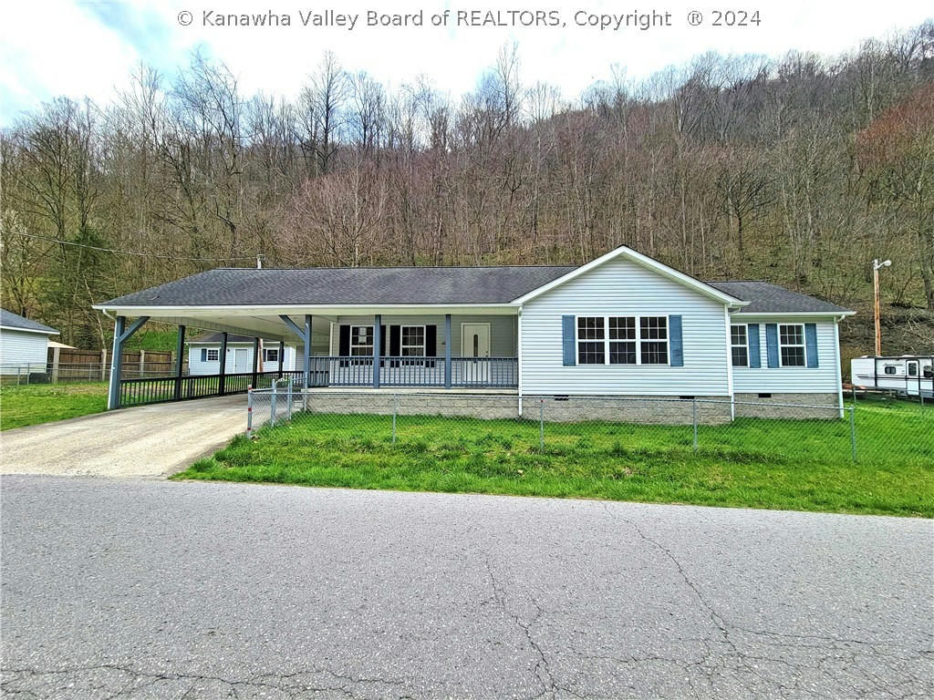 632 ACCOVILLE HOLLOW RD, ACCOVILLE, WV 25635, photo 1 of 19