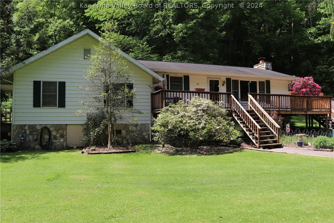 521 RING HOLLOW RD, HERNSHAW, WV 25107, photo 1 of 38