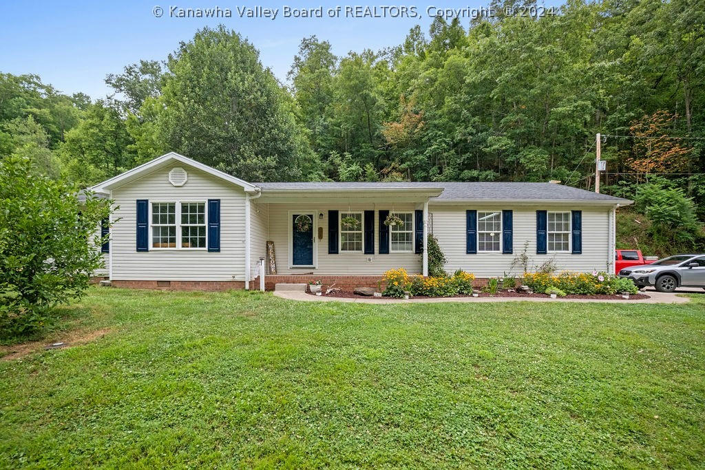 180 HEATHER LN, MILTON, WV 25541, photo 1 of 32