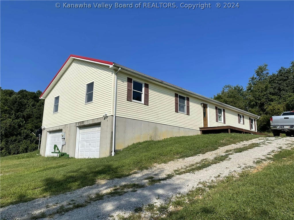 3879 RAYBURN RD, POINT PLEASANT, WV 25550, photo 1 of 28