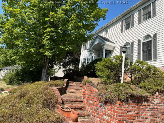 42 CARRIAGE RD, CHARLESTON, WV 25314 - Image 1