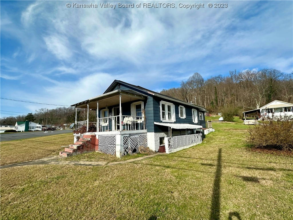 18585 MIDLAND TRL, ANSTED, WV 25812, photo 1 of 11