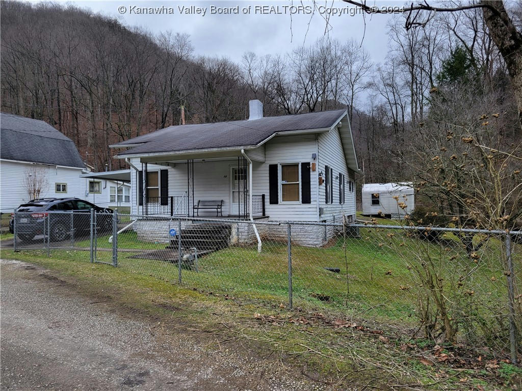 58 PALMBROOKE LN, GALLAGHER, WV 25083, photo 1 of 23