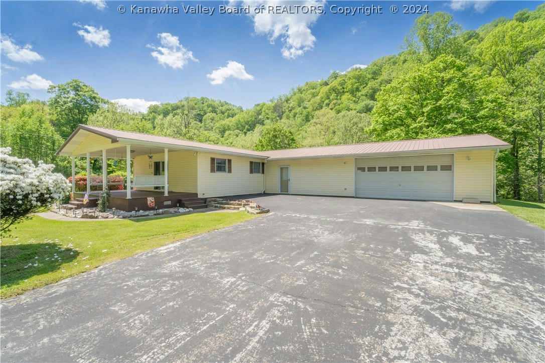 62 BLUEGRASS DR, PROCIOUS, WV 25164, photo 1 of 34